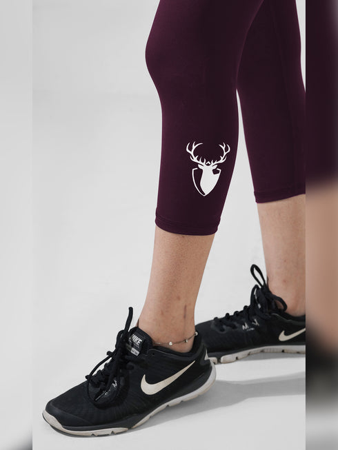 Traction maroon Pocket Capri Legging in Cloud Compression