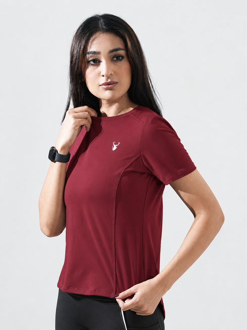 Leera Motion Pleat Performance Tee in Maroon