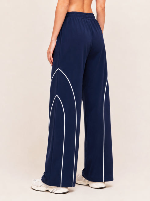 AeroArc Wide-Leg Lightweight Joggers in Navy Blue