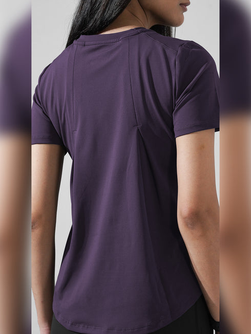 Leera Motion Pleat Performance Tee in Plum