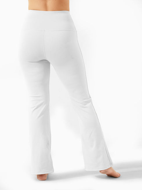 Active Flare Legging In White